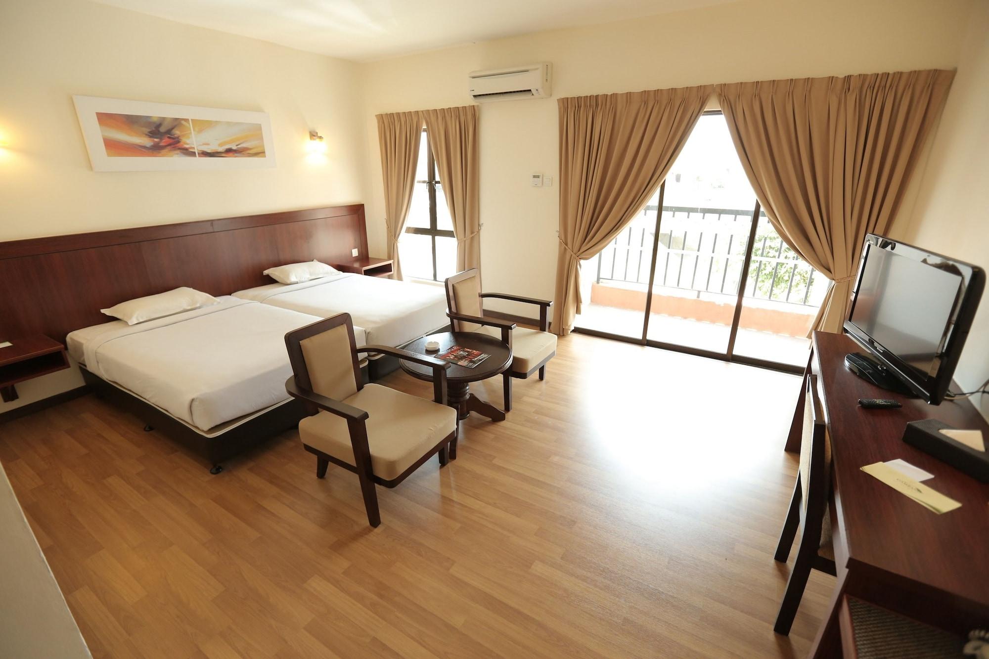 Arabian Bay Resort@ Bukit Gambang Resort City Exterior photo